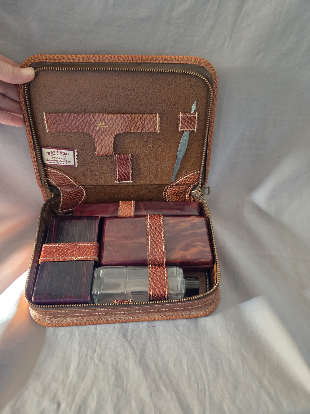 Vintage Brown Leather Men’s Toiletry Kit with Marbled Accessories